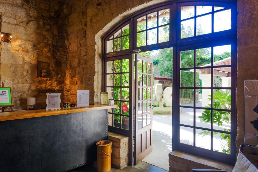 Auberge Du Pont Romain Sommieres Room photo