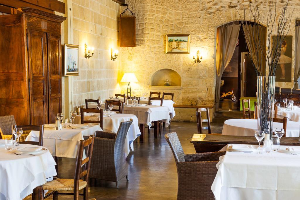 Auberge Du Pont Romain Sommieres Exterior photo