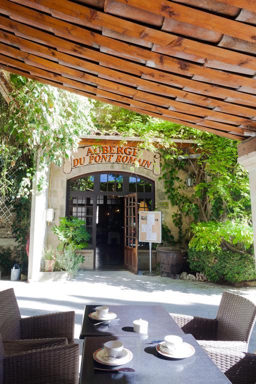 Auberge Du Pont Romain Sommieres Exterior photo